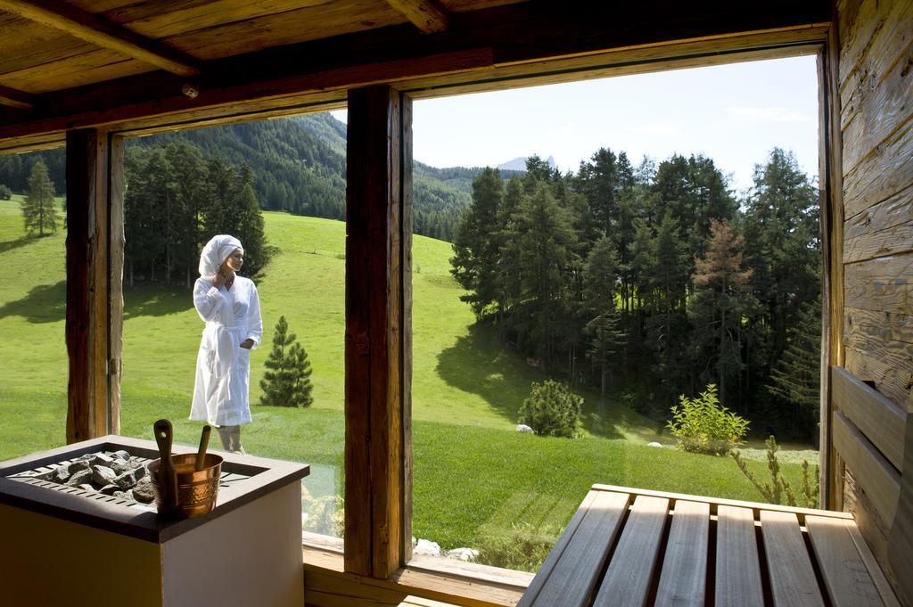 Hotel Chalet Tianes - Alpine Relax 卡斯特尔罗托 外观 照片